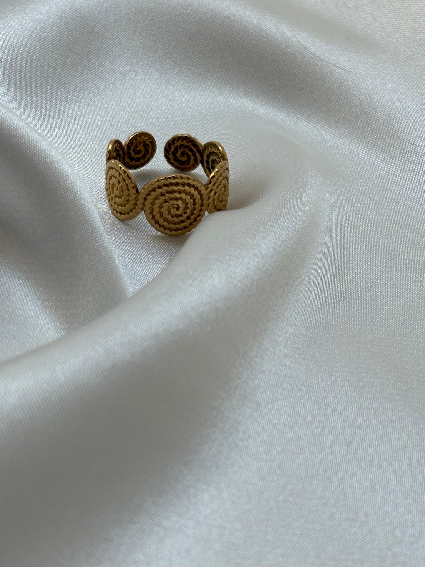 Spira Ring