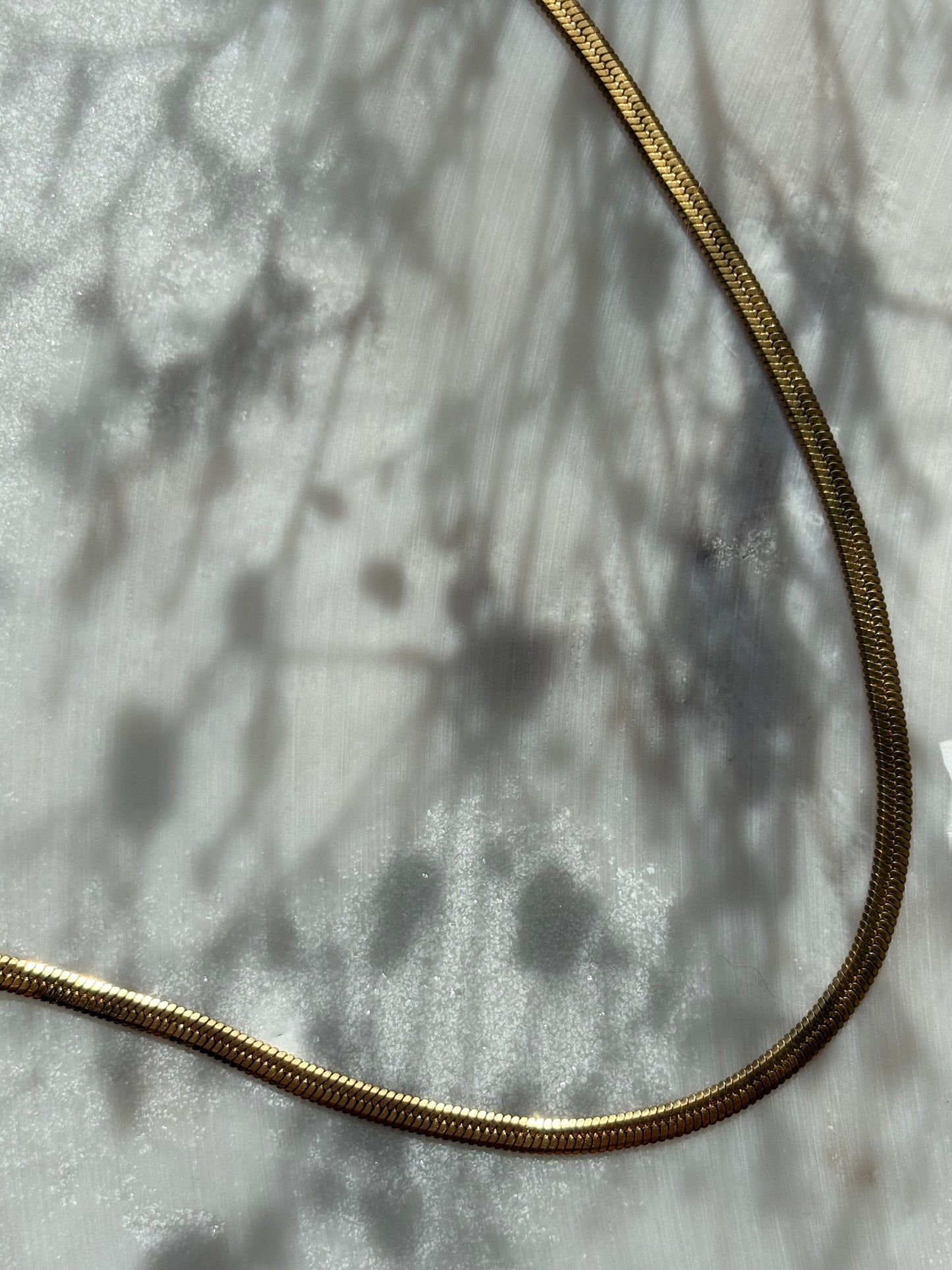 Athena Chocker