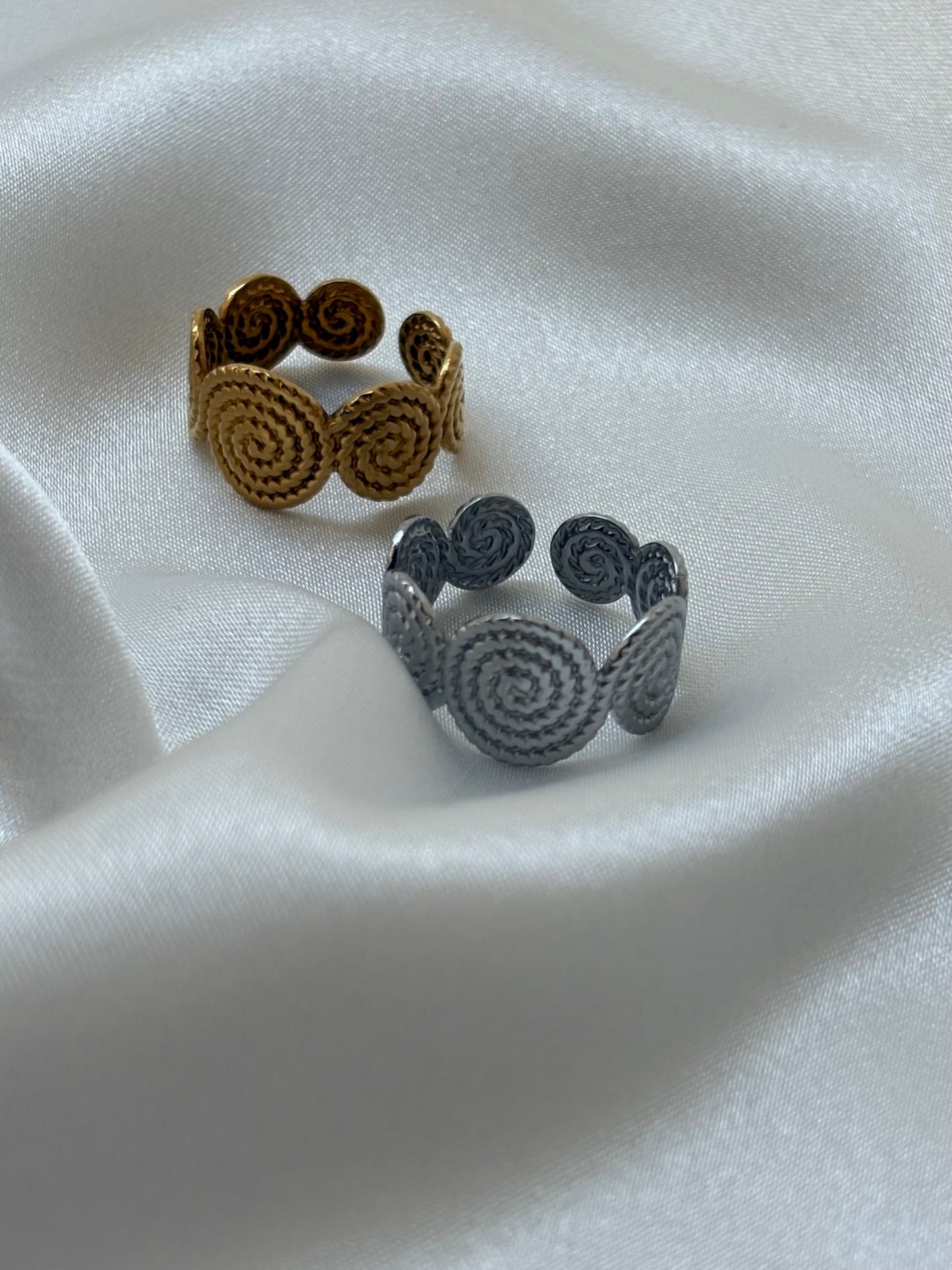 Spira Ring