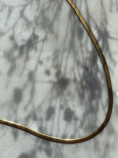Athena Chocker